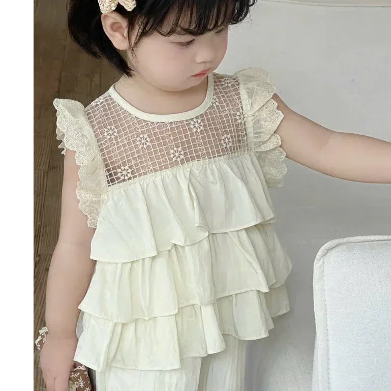 Set Bộ Bé Gái Tiểu Thư Phối Ren Cotton Mềm Mại - Áo Bèo Tầng Kèm Quần Ống Rộng Vải Đũi Mát Mẻ - Ảnh 3