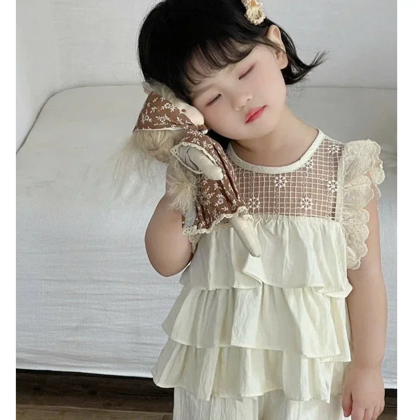Set Bộ Bé Gái Tiểu Thư Phối Ren Cotton Mềm Mại - Áo Bèo Tầng Kèm Quần Ống Rộng Vải Đũi Mát Mẻ - Ảnh 8