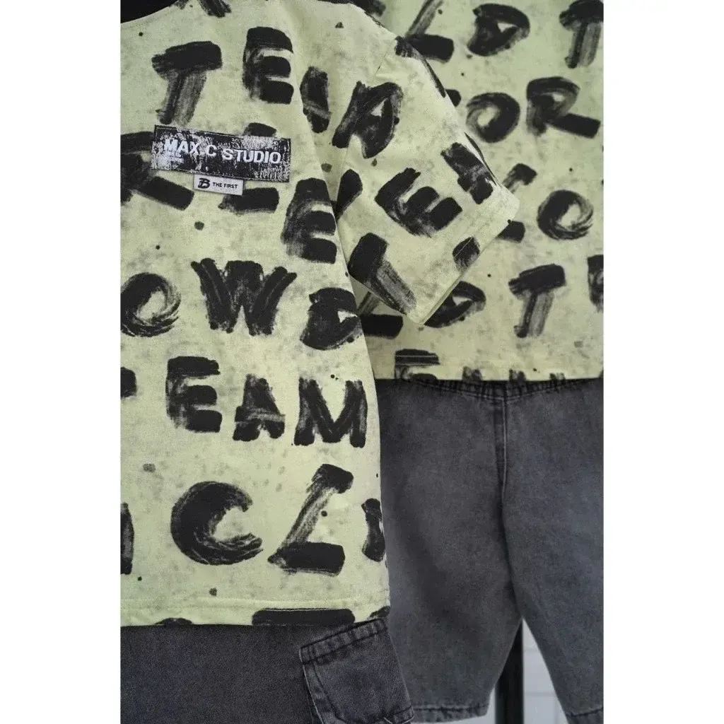 Set Bộ Bé Trai Áo Thun Cotton 100% Nền Loang In Chữ Graffiti & Quần Short Jean Cotton Cargo Túi Hộp - Ảnh 4